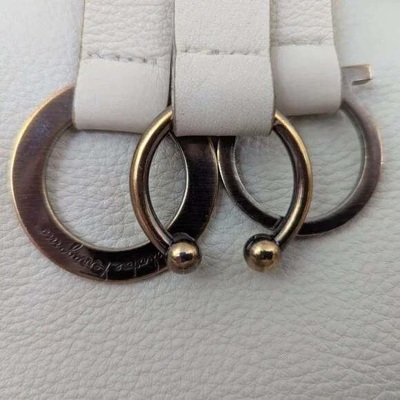 EUC Rare Vintage authentic Salvatore Ferragamo Handbag Shoulder Gancini White